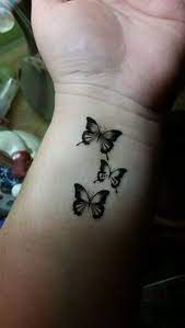 33 Small Butterfly Tattoo Designs Ideas February 2021 Tatouage Petit Papillon Tatouage De Papillon Tatouage Papillon Poignet