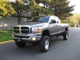 Ram 2500 weighs almost 8,000 pounds, but the big diesel torque and driver skill leads to impressive times. 2006 Dodge Ram 2500 Slt 5 9l Diesel 4wd 6 Speed Manual Lifted