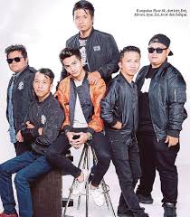Band yang berangotakan 6 orang ini memang piawai membuat para pendengar lagunya bergembira. Ubah Genre Muzik Pressreader