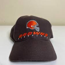 Shop exclusive hats of nfl, mlb, nba and sports wear from huge collection of new era, mitchell and ness and more brands. American Vintage Accessories Vintage Cleveland Browns Snapback Hat Brown Poshmark