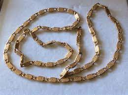 Deniferymakeup women vintage gold chain necklace oval religious jesus christ plate pendant necklace minimalist layering necklace sequin chain necklace dainty gold layered necklace set (gold) 4.5 out of 5 stars 2. Vintage Gold Chain Collectors Weekly