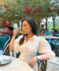 Video yang di duga zara adhisty tersebut, sontak saja memuncaki trending twitter. Hl8m0j2g7orykm