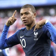 Before kylian mbappe moved to psg, he had a sponsorship deal with nike, which he extended in the summer of 2017. Selbstbewusster Mbappe Wollen Hier Gewinnen Fussball