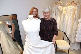 Vores bureauer skaber alt fra events i international topklasse og unikt indhold til stærke kampagner og effektfulde kommercielle partnerskaber, der vækker følelser og flytter holdninger. Ny Butik I Silkeborg Brudekjolerne Skal Ud At Danse Igen Midtjyllands Avis