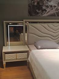The other most popular choice for a bed set, upholstered headboards consist of soft padding with fabric stretched over it to create a pillowed effect. Modern Bedroom Bed Back Cushion Design Trendecors