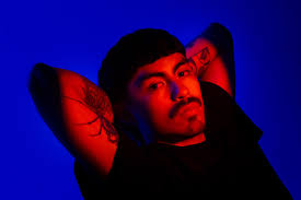 Chloé Caroline talks debut album "Everywhere I Go"