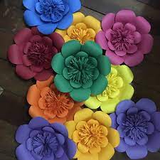 Nós separamos algumas ideias lindas de flores de papel para você se inspirar. Flor De Papel Elo7