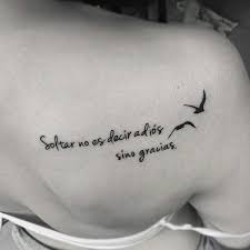 Los tatuajes madre e hija pueden tener distintas inspiraciones y motivos y hoy vamos a hablar sobre ellos tanto para darlos a conocer como para que puedan tatuajes idénticos. Tatuajes Dedicados A Las Madres Porque La Amamos Tanto Belagoria La Web De Los Tatuajes