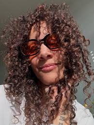 Taking advantage of the light with my Bernstein bear. Isn't she a Bernstein  bear!?🐻