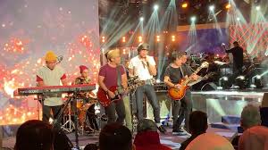 Nova music videos was the publisher of this song. Rampas Akim The Majistret At Konsert Evolusi 73 Panggung Anniversari Kl Youtube