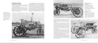 Farmall Century 1923–2023: The Evolution of Red Tractors and Crawlers in the Golden Age of International Harvester: 4 : Klancher, Lee: Amazon.in: Books