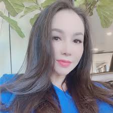 Laura Pham Email & Phone Number