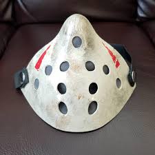 A similar mask was once also worn by roy burns during his rampage to avenge the death of his son, joey. Friday The 13th Jason Voorhees Half Hockey Face Mask