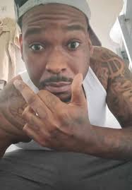 Heyyy there looking for friends 😚