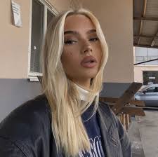 She was born and raised as a boy but later transgender. 38 Emma Ellingsen Ideas In 2021 Grunge Hair Hair Beauty Insta Photo Ideas