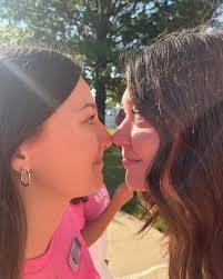 Jenna Crossley's Instagram, Twitter & Facebook