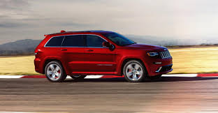 Jeep claims the new srt8 gets 13 percent better fuel economy than its predecessor. Bigger And Better Srt Grand Cherokee Faces Competition Wardsauto