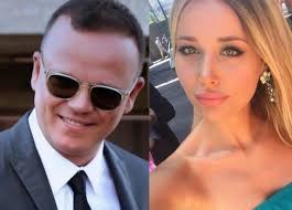 Stando alle ultime indiscrezioni, i due sarebbero stati visti lasciare la villa all'olgiata, alle porte di roma, la stessa dove d'alessio ha convissuto. Gigi D Alessio Avrebbe Una Nuova Fidanzata La Napoletana Denise Esposito 26 Anni Meno Di Lui