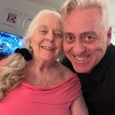 Alex Lashbrook's Instagram, Twitter & Facebook