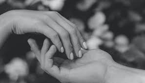 Oricum si oricare din atributele enumerate , se potrivesc in melanjul iubirii. Uneori SÄ IubeÈti Un Om InseamnÄ SÄ Pleci De LangÄ El Chiar DacÄ Sufletul Se Opune EÈti MinunatÄ