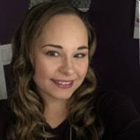 Amanda Cranfill's Instagram, Twitter & Facebook