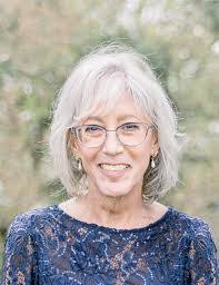 Karen Stanfill's Instagram, Twitter & Facebook