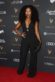 Angela Bassett Girl Celebrities Beautiful Black Women Black Beauties