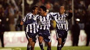 Cruz azul finally scored points in this tournament after a match in which pachuca had the clearest scoring chances, but cruz azul only needed a corner kick to win. Nfu Pghbq8aibm