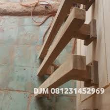 Material yang digunakan juga sangat beragam dengan rentang harga yang sangat bervariasi. Jual Gagang Pintu Kayu Terbaik Harga Murah July 2021 Cicil 0