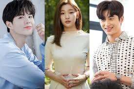 Actor and model byeon wooseok is rising in popularity. A Record Of Youth Begins Filming With Park Bo Gum Park So Dam Byun Woo Seok Starbiz Net