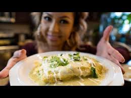 Enchiladas Suizas Youtube In 2020 Enchiladas Suizas Enchiladas Suizas Recipe Suizas