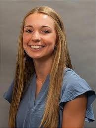 Amanda Ewers's Instagram, Twitter & Facebook