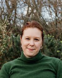 Katrina Bowles's Instagram, Twitter & Facebook