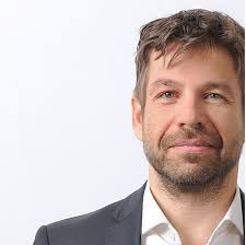 Miriam Fuchs, Europe