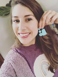 What's the best way to win a handmade ornament and earrings? Invite friends  to the page and comment "done"