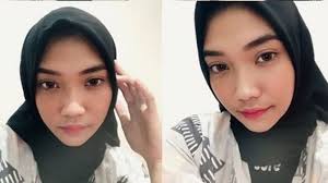 Cewek berhijab cantik selfie di tempat wisata. Jadi Mualaf Begini Gaya Cantik Selebgram Cindy Caroline Berhijab