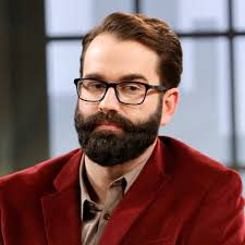 Why does the faux king keep calling EVERYTHING he can an EMERGENCY? 🤔