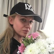 Maya Lu (@itsmayalu)