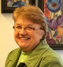 Linda Lewandowski's Instagram, Twitter & Facebook