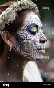 Skeleton face paint hi-res stock photography and images