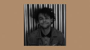 Veja as letras de julian skiboat e ouça whiskey, e muito mais músicas! Julian Skiboat Coffee Lyrics L Hit Com Lyrics