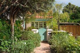 Fleetwood Mac S John Mcvie Sells Los Angeles Home Wsj