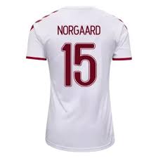 61,037 likes · 122 talking about this. Kandiny Herren Danische Fussballnationalmannschaft Christian Norgaard 15 Auswartstrikot Weiss 2021 Trikot