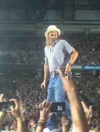 Kid Rock 8 13 16 Ford Field Detroit Mi Made An Appearance At Kenny Chesney Concert Kid Rock Picture Kid Rock Kenny Chesney Concert
