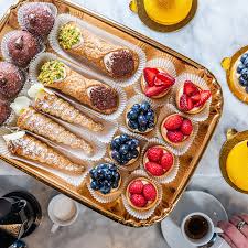 Luciana squadrilli introduces twelve of italy's most beloved desserts, each one representative of a certain region's local cuisine. Gorgeous Italian Sweets Await At Union Market S New Pastry Shop Eater Dc