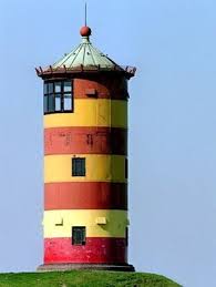 Auf Dem Deich Der Leuchturm Am Pilsumer Watt Kreis Aurich Bei Emden Heiratswillige Konnen Sich Im Pilsumer Leuchtturm Mittlerweil Leuchtturm Turm Leuchturm