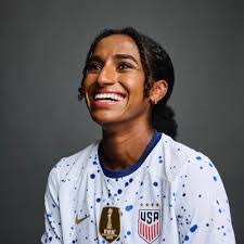 Marissa Ray's Instagram, Twitter & Facebook