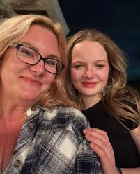 Oh, yes! We found the sunshine here in Ft. Lauderdale! . . . #vaca  #sunshine #florida #girlstrip #indymom #beach