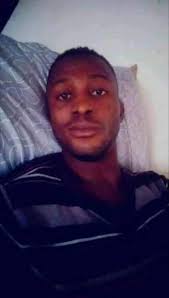 Sara meets Mr Estanislao in the cafe… she later called Yaya and they met in  the toilet #MaidInManhattan