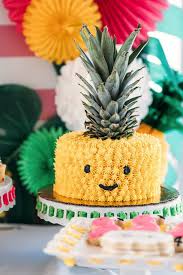 15 Idees De Gateaux D Anniversaire Originaux Pour Enfants En 2020 Gateau Anniversaire Idee Gateau Anniversaire Gateau Anniversaire Original